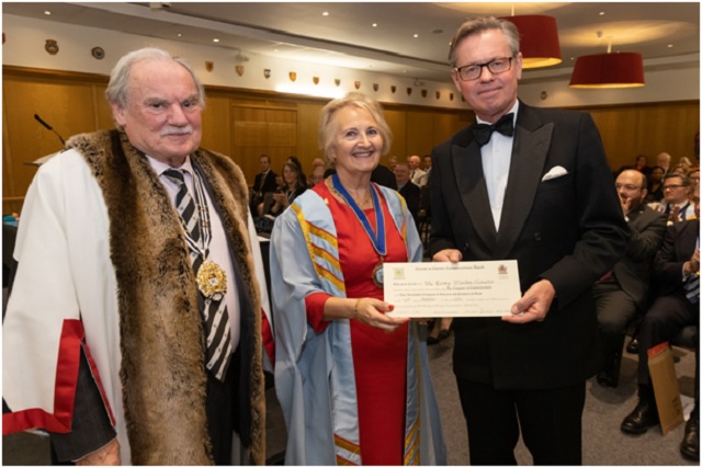 2021 Award photo b